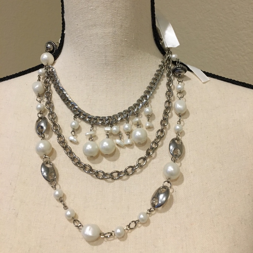 Trendy and fun - Necklace
